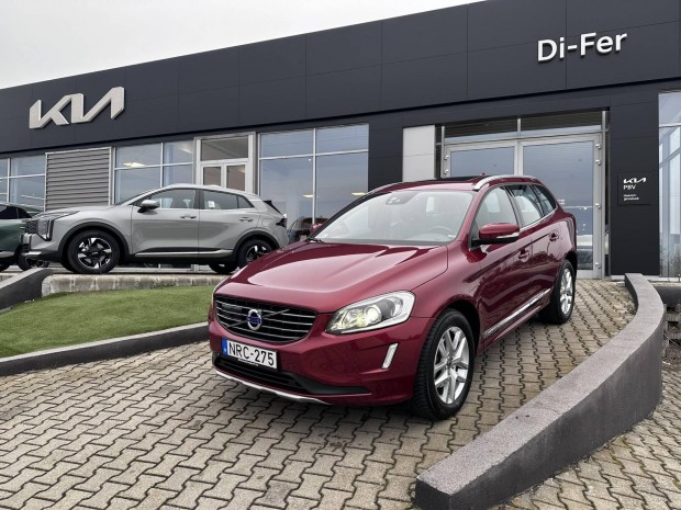 Volvo XC60 2.4 D [D4] Momentum Geartronic